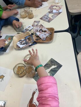 Peintures rupestres au CERAC !