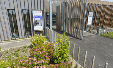 28956_vignette_entree-facade-exterieur-maison-archeologie-0011.jpg