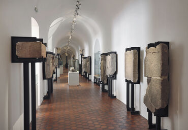 Vue d'une des salles du musée archéologique.