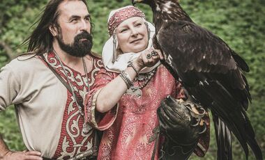 30865_vignette_Mieszko-i-Dobrawa-z-Or-em-fot.-.jpg